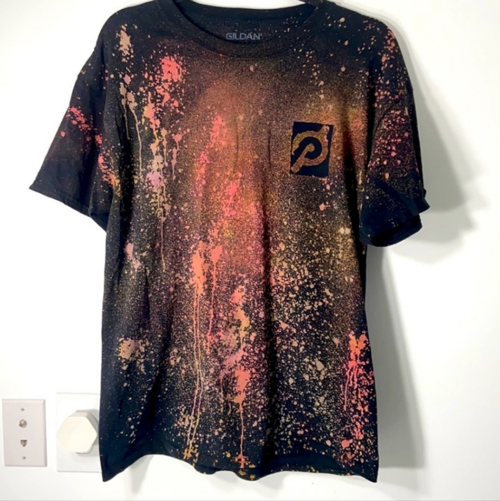 🆒 PELOTON CUSTOM L GRAFFITI TIE DYE HANDMADE TEE